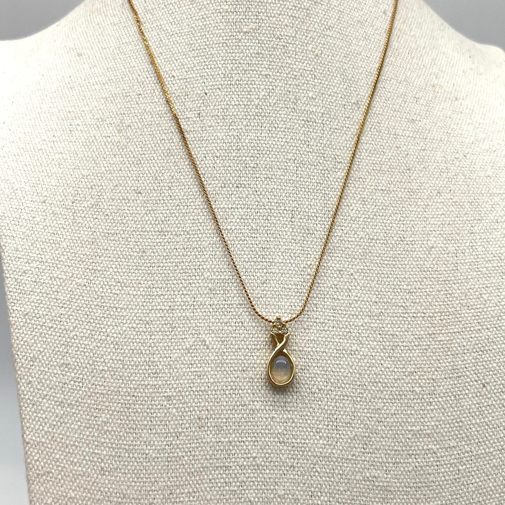 Giovanni Gold Tone Necklace with Faux Moonstone Teardrop‎ Pendant Fine Chain